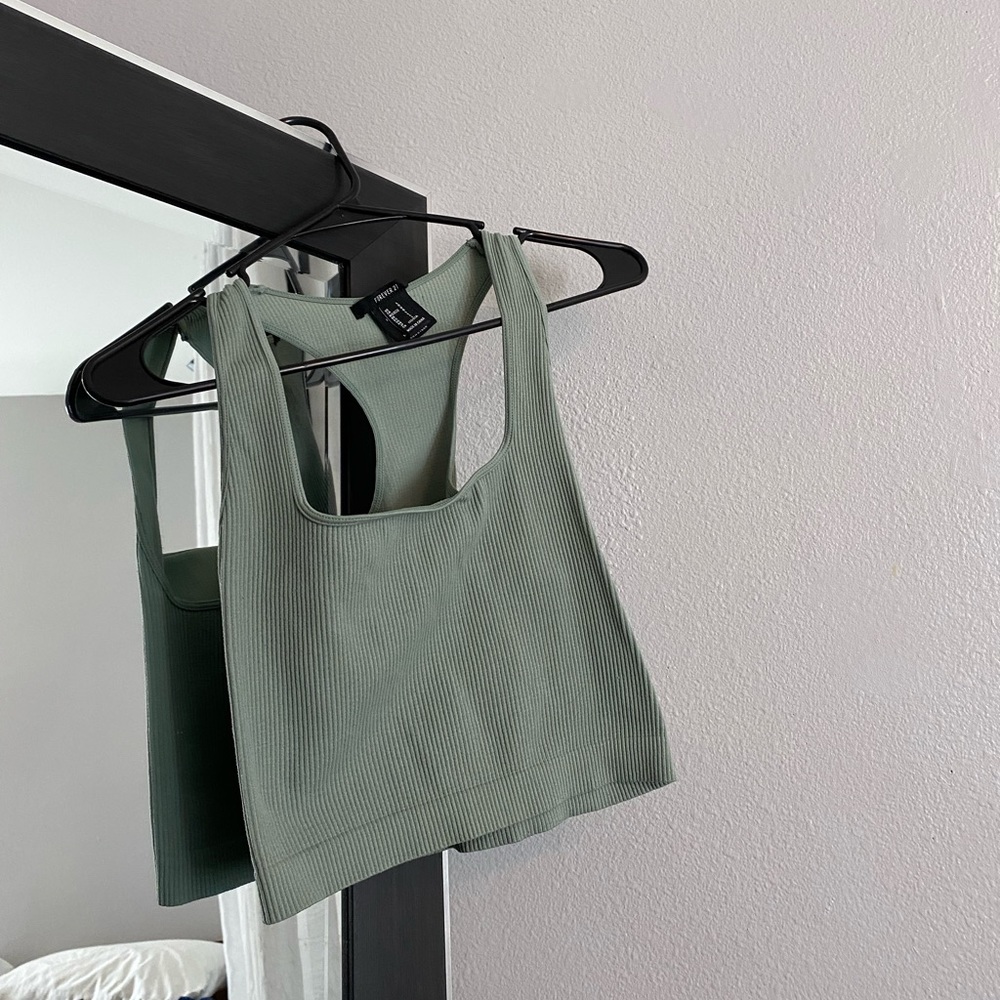 Sage top